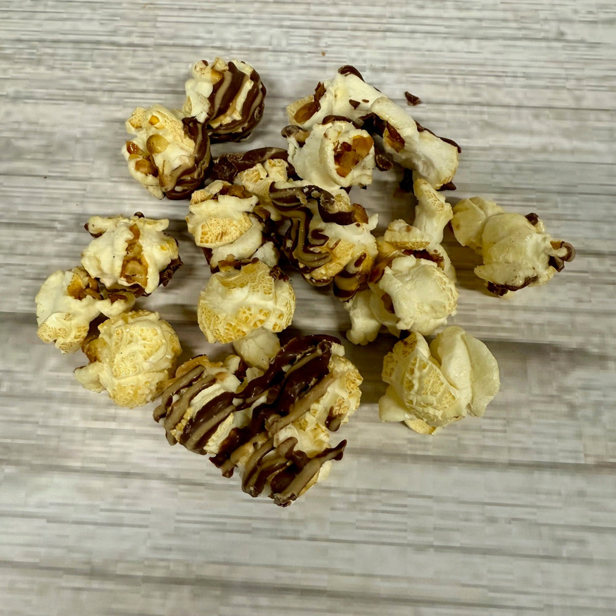 C15-Christmas Popcorn Tin